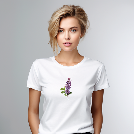 MoteriÅ”ki marÅ”kinÄliai āAlyvosā ā balti, su subtilia alyvos žiedų iliustracija, lengvi ir moteriÅ”ki.