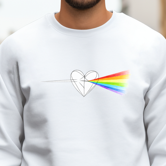 Balto vyriško džemperio dizainas su linijiniu širdies kontūru ir vaivorykštės spalvų spinduliais iš Džemperių kolekcijos 2026