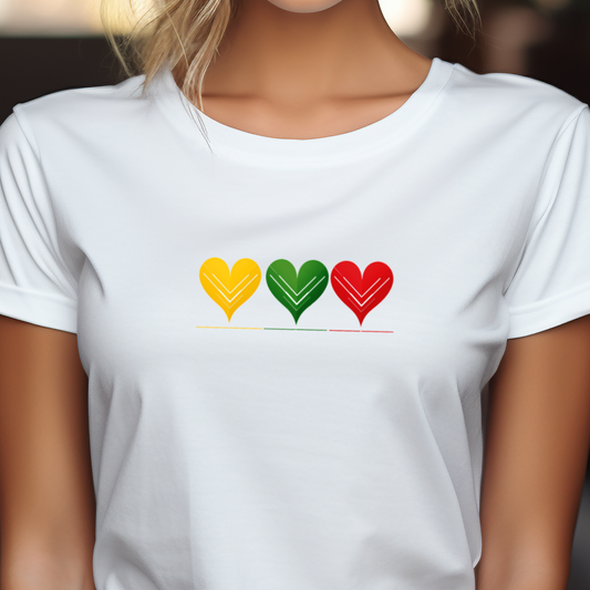 Balti marškinėliai su trijų spalvų stilizuotais širdies simboliais iš IŠPARDAVIMAS / SALE - 65% kolekcijos
