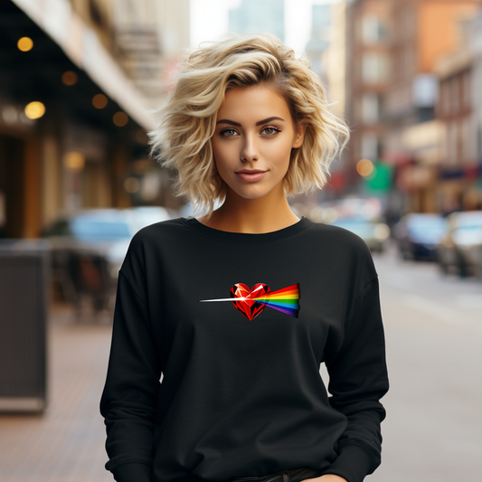 Juodas moteriškas džemperis su stilingu ryškiai raudonos širdies ir vaivorykštės spalvų deriniu iš Naujausių dizainų 2026 kolekcijos